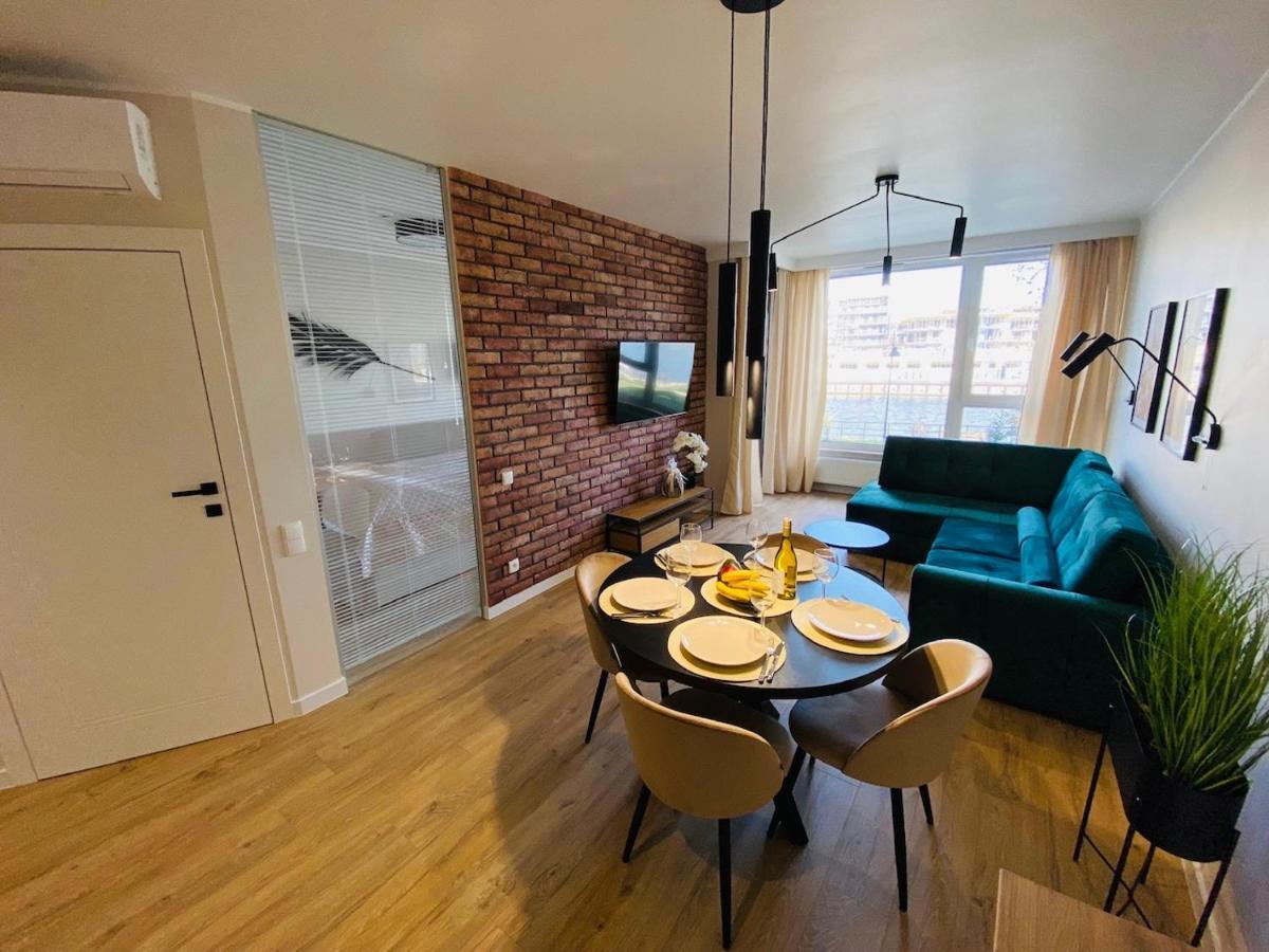 Apartamenty S&S Chlebova Gdansk Z Widokiem Na Rzeke Motlawe, Stare Miasto المظهر الخارجي الصورة