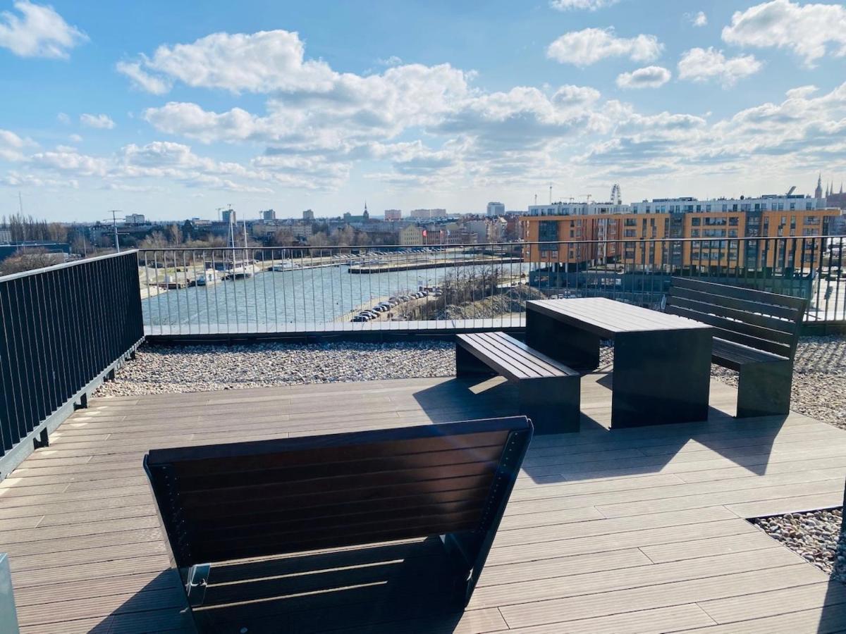 Apartamenty S&S Chlebova Gdansk Z Widokiem Na Rzeke Motlawe, Stare Miasto المظهر الخارجي الصورة